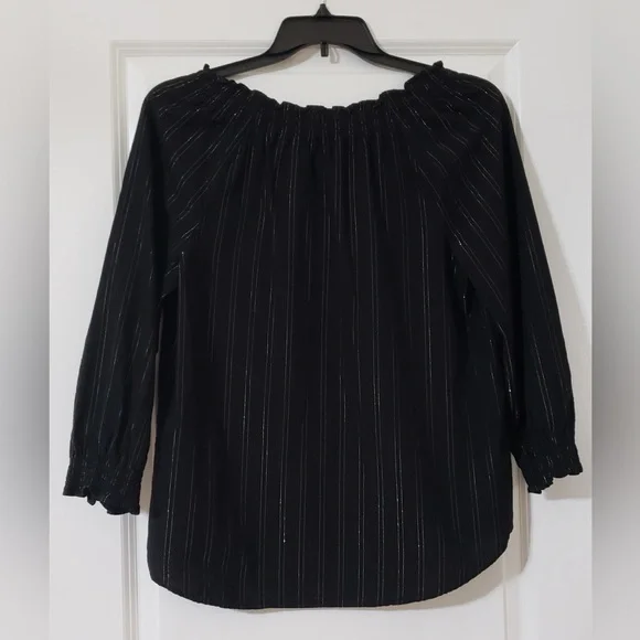 Crown & Ivy Black Blouse with Gold Shimmer Subtle Stripes Size Medium - Picture 2 of 7